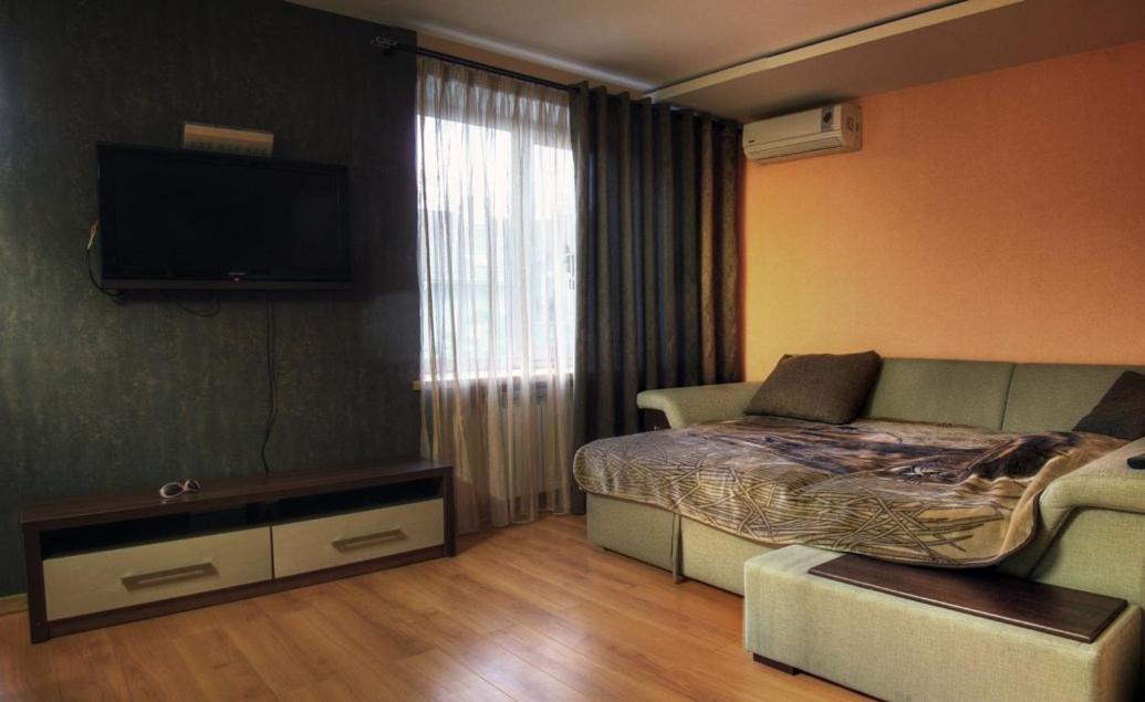 Flat in the center of the city Vinnytsia Exterior photo